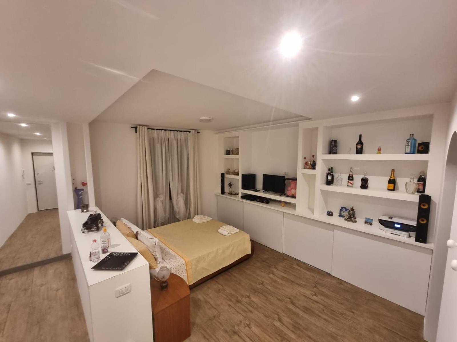 Home Anisia Paderno d'Adda Eksteriør billede